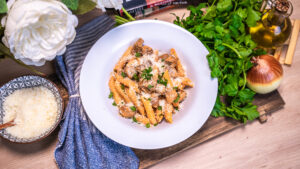 Paste cremoase cu pulpă de curcan și parmezan